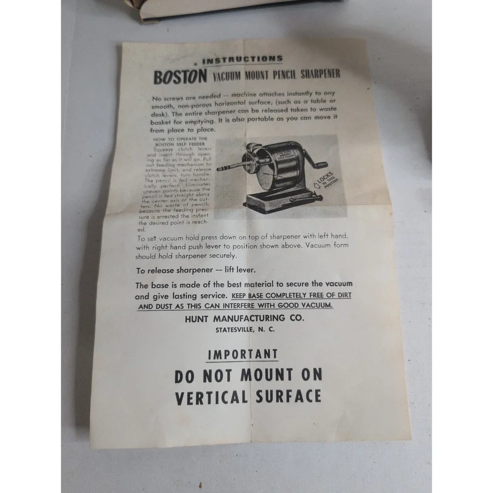 Vintage Hunt Boston Vacuum Mount Pencil Sharpener SF1068 Self-feeder W Manual